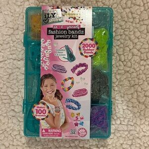 Bracelets & bands crafts kit for girls: beads, charms, strings. New! Great gift